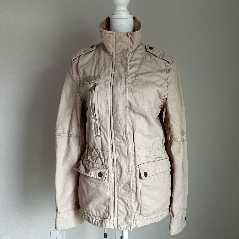 Beautiful H&M Zip-Up Jacket - Size 6